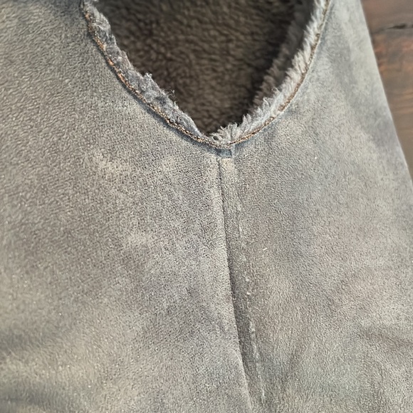 Velvet Graham & Spencer Faux Suede/Shearling Vest (Sz S) - Picture 11 of 16